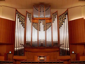 a main hall pipe organ in Kitara