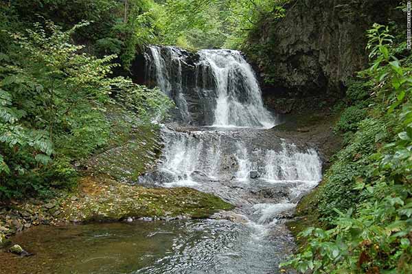 Heiwanotaki Fall