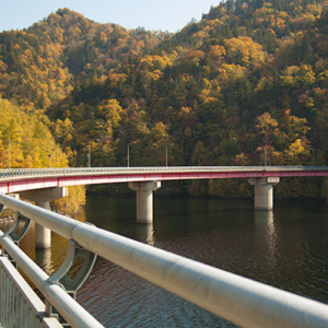 Autumn Leaves in Jozankei Onsen, Hand-made Souvenirs and Cafe