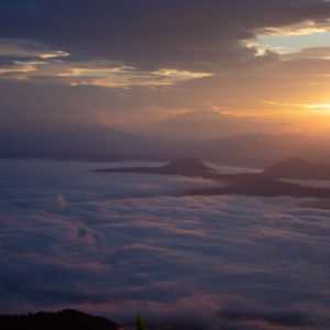 A Great Sea of Cloud from the top of Tsubetsu pass