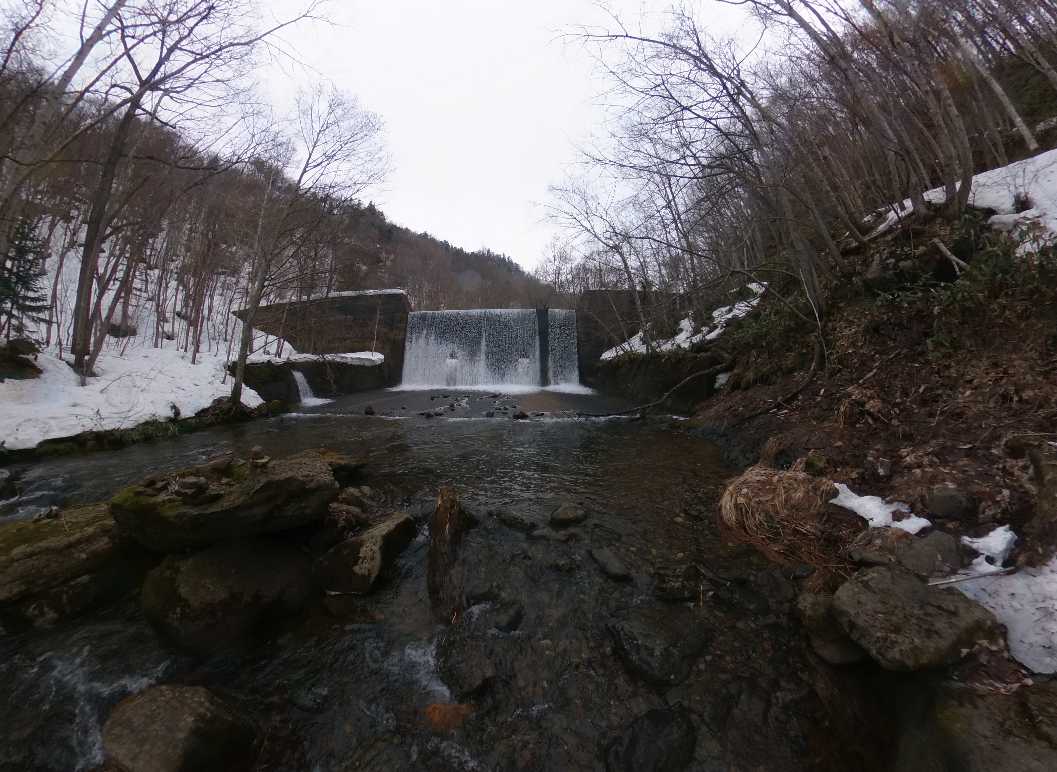 A Dum Around Heiwa-no-taki Area in Sapporo, Mt.Teineyama