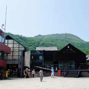 Enjoy a Panoramic View of Lake Toya from Mt. Usu Ropeway